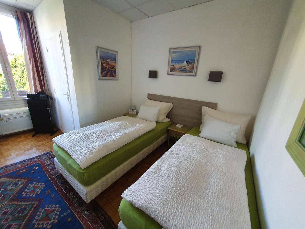 Logis Victorine Hotel
