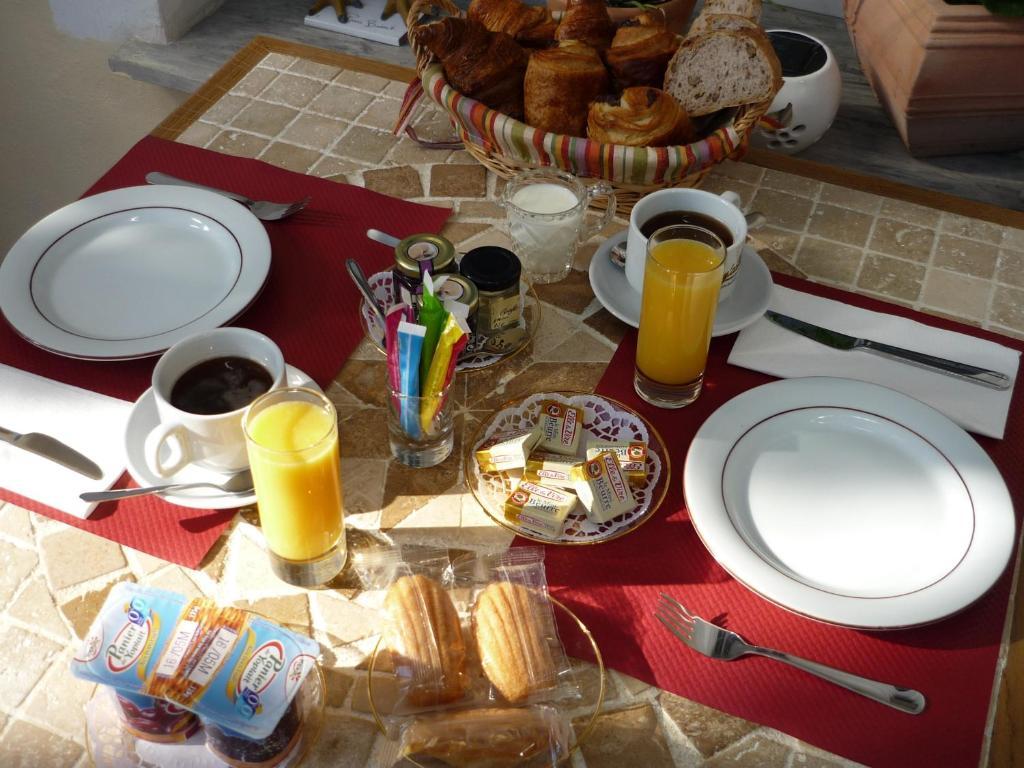 Hotel Logis Victorine 2*