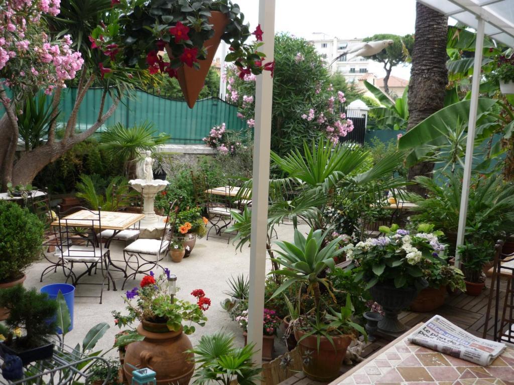 Logis Victorine Hotel