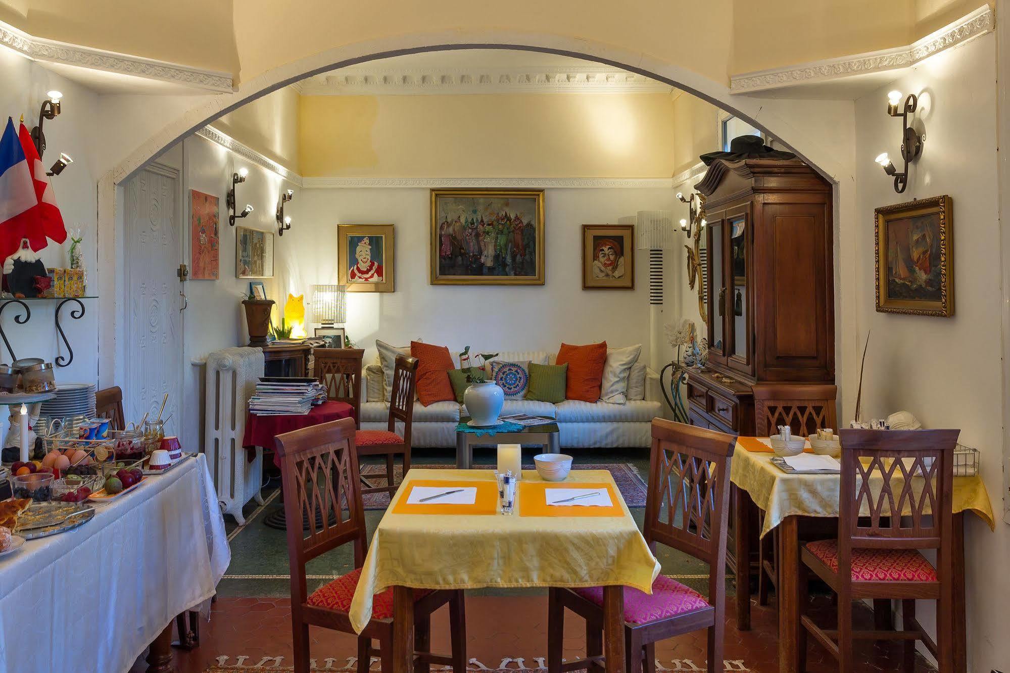 Logis Victorine 2* Niza